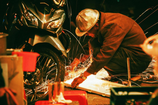 潤洽電子：激光除鐵銹原理?