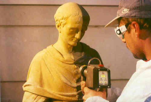 激光清洗珍貴文物