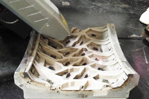 激光清洗在復合材料中的應用